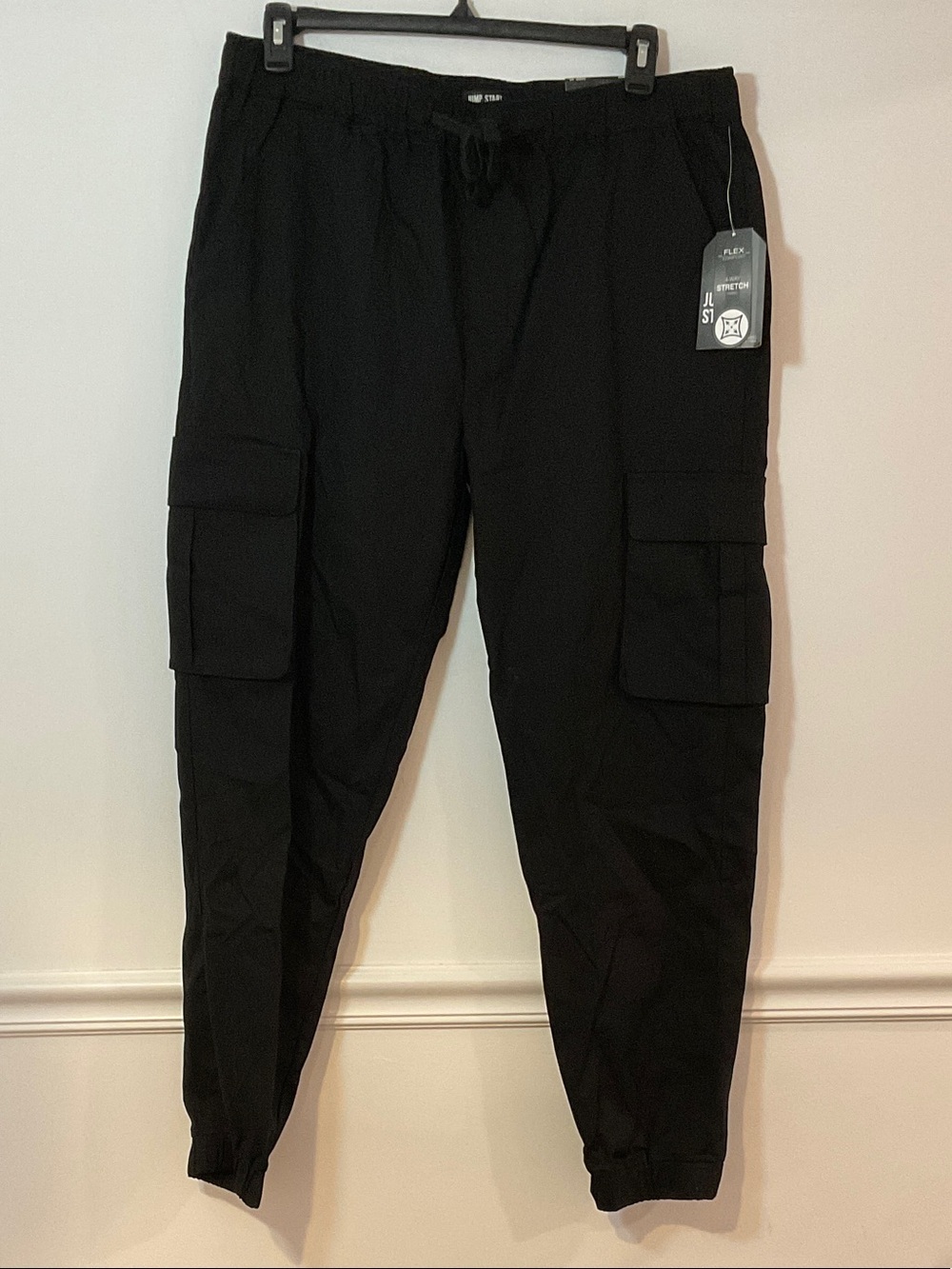 Men's Black Cargo Joggers with Multiple Utility Pockets